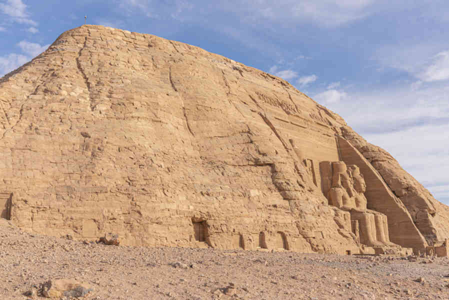 Egipto 122 - Abu Simbel - Gran Templo de Ramsés II.jpg